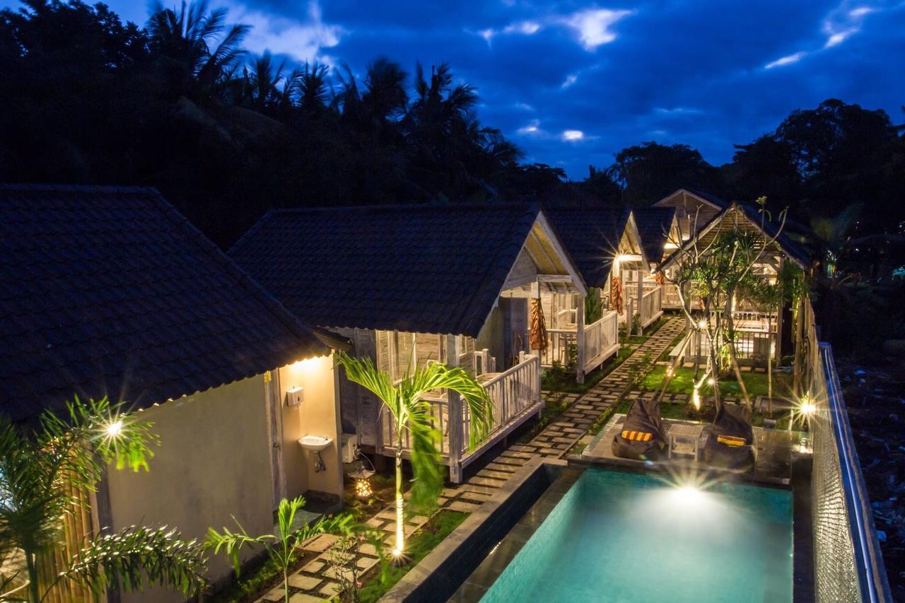 The Syron Huts Lembongan Hotell Eksteriør bilde