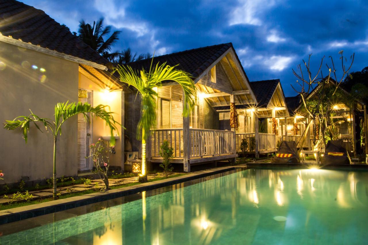 The Syron Huts Lembongan Hotell Eksteriør bilde