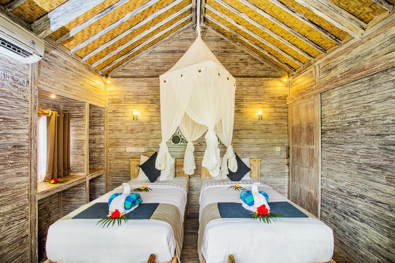 The Syron Huts Lembongan Hotell Eksteriør bilde
