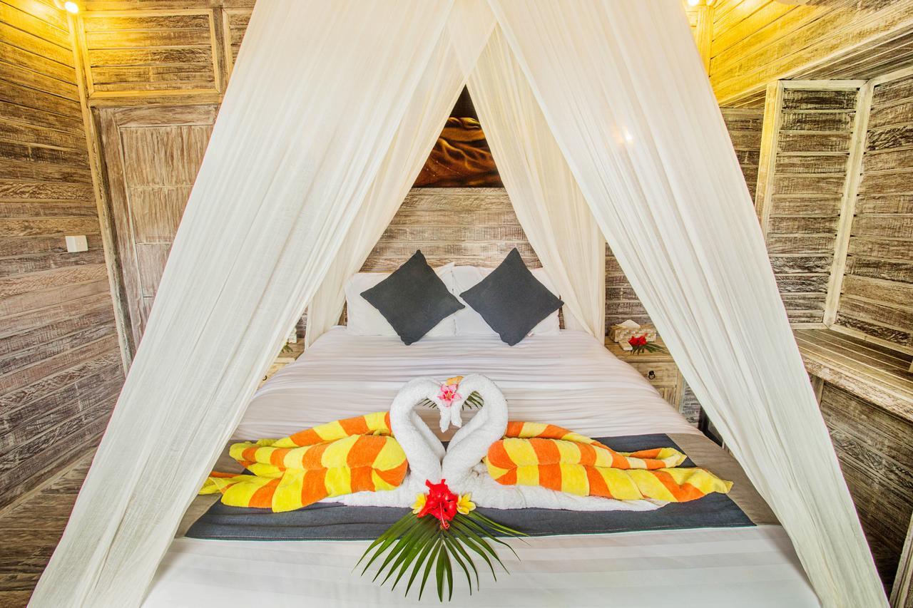 The Syron Huts Lembongan Hotell Eksteriør bilde