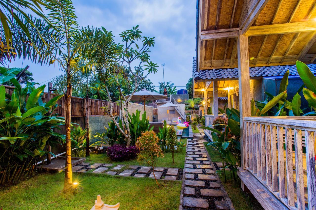The Syron Huts Lembongan Hotell Eksteriør bilde